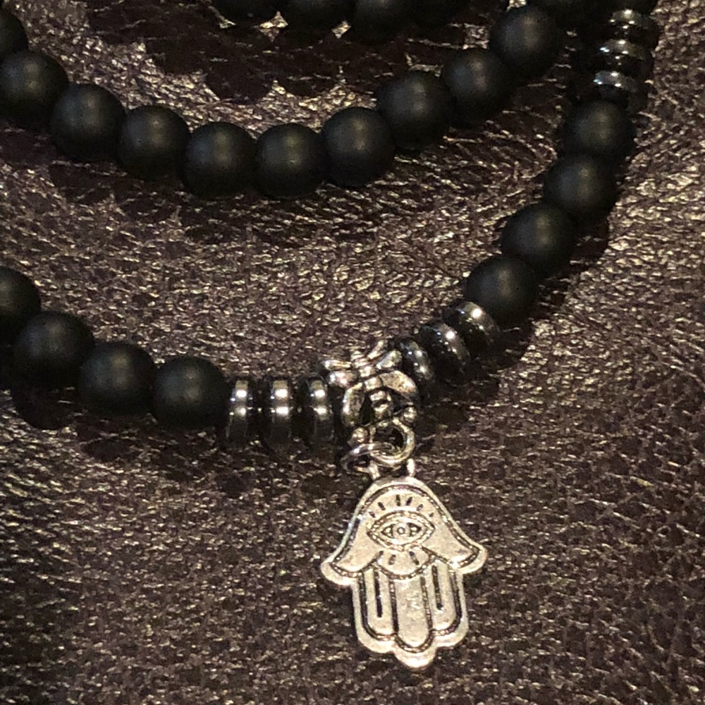 Hamsa Hand Shape Charm Yoga Necklace - Picture 4 of 5